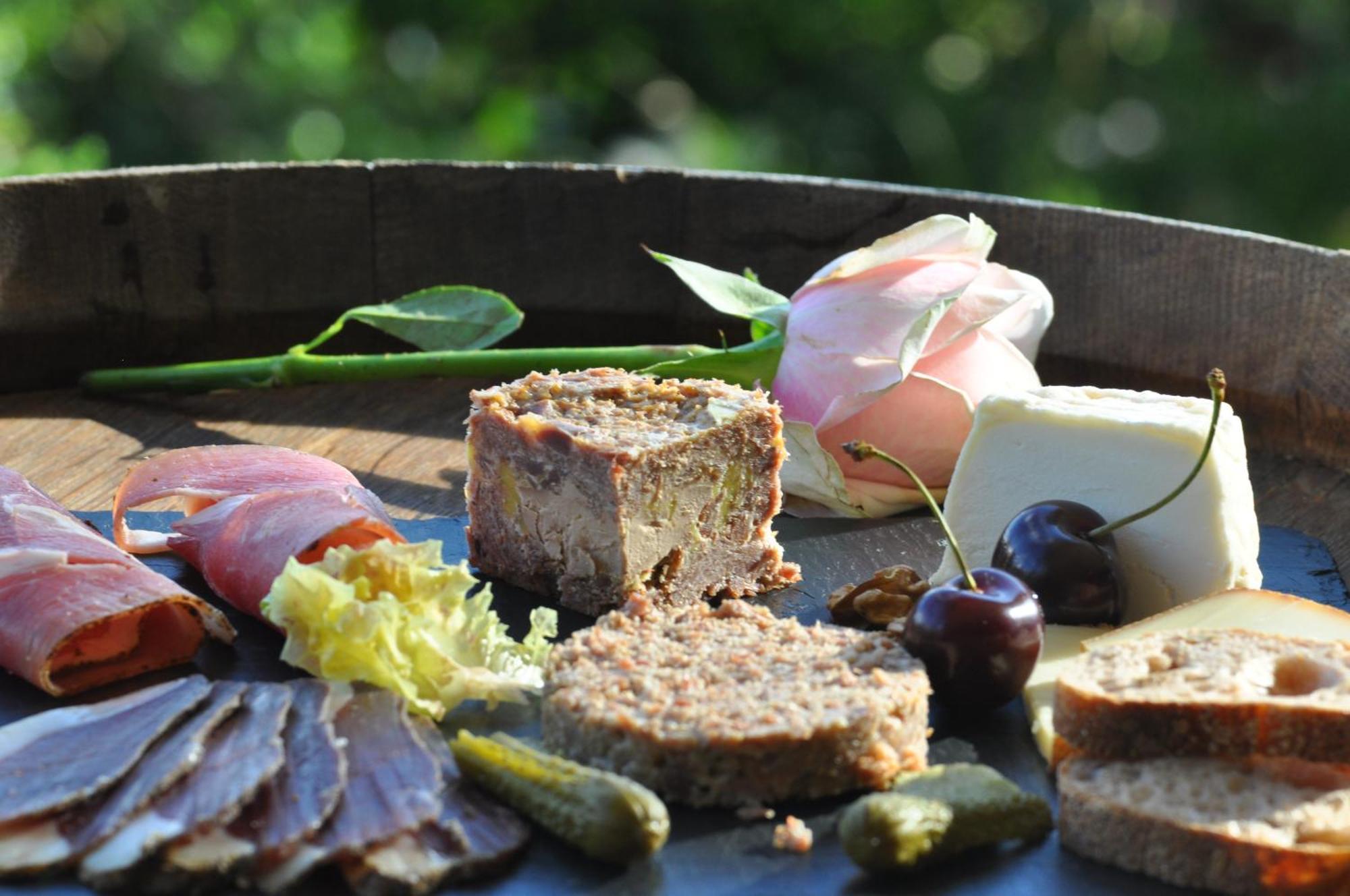Mauzac-et-Grand-Castang Le Lion D'Or En Perigord Bed & Breakfast エクステリア 写真