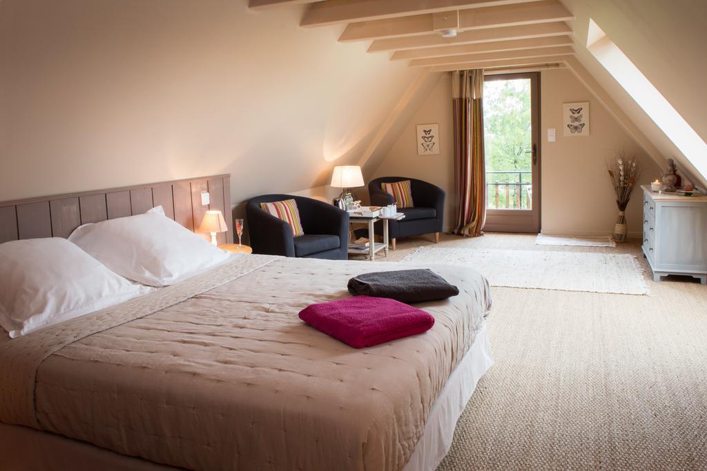 Mauzac-et-Grand-Castang Le Lion D'Or En Perigord Bed & Breakfast エクステリア 写真